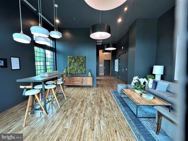 502 Diamondback Dr, Unit 505 in Gaithersburg, MD - Building Photo - Building Photo