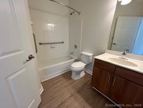 10 Norden Pl in Norwalk, CT - Building Photo - Building Photo