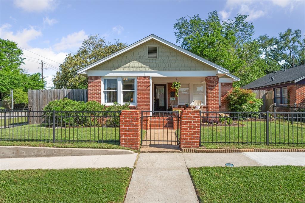 1139 Le Green St in Houston, TX - Building Photo