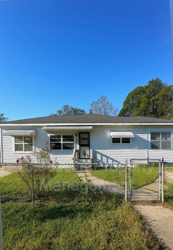 property at 7417 Belgium Ave