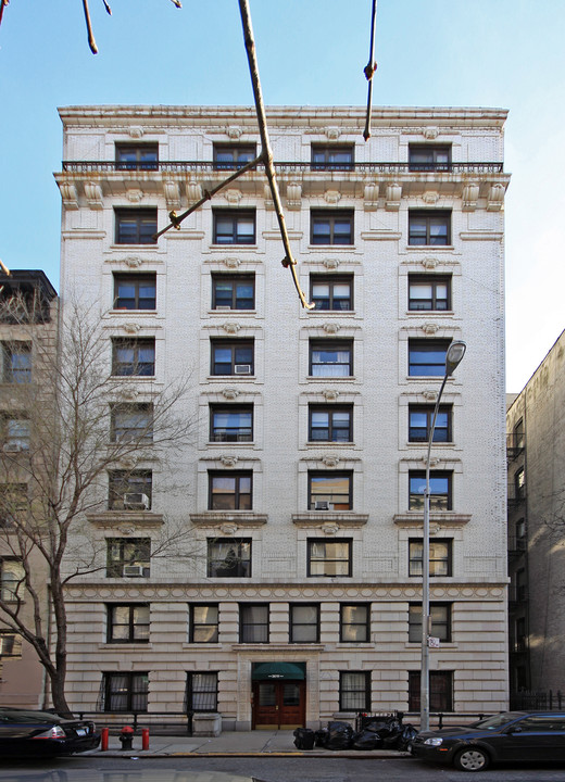 203 W 107th St in New York, NY - Building Photo