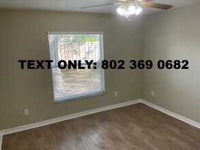 5047 Nina Marie Ave in Murfreesboro, TN - Foto de edificio - Building Photo