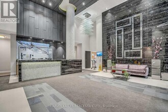 9199 Yonge St in Richmond Hill, ON - Building Photo - Building Photo