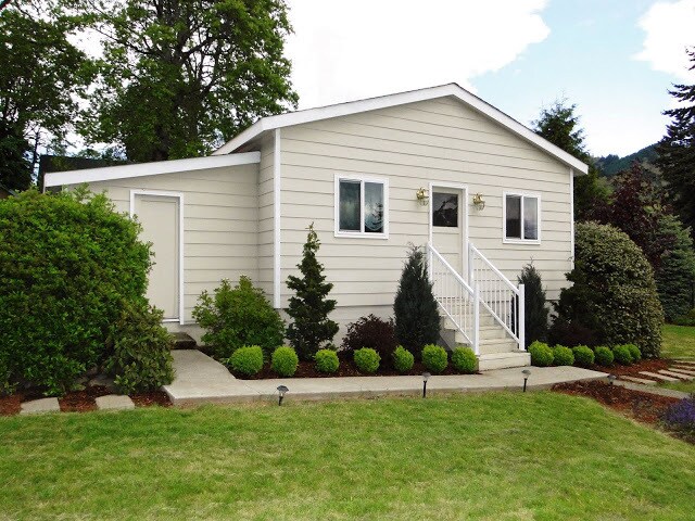 140 SE Oak St in White Salmon, WA - Building Photo - Building Photo