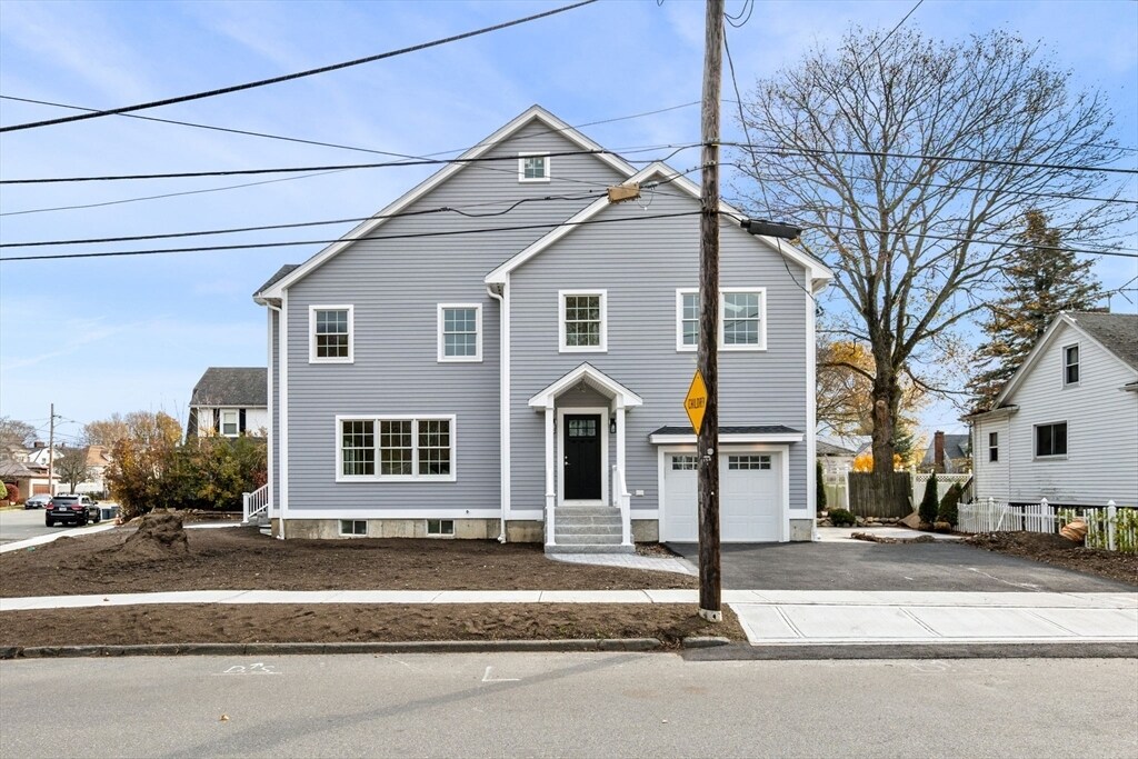 60 Ellsworth Rd in Peabody, MA - Building Photo