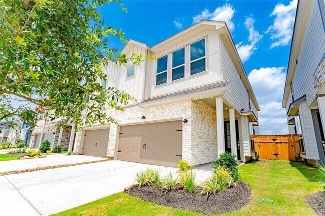 5511 Holly Hvn Ct in Fulshear, TX - Building Photo - Building Photo