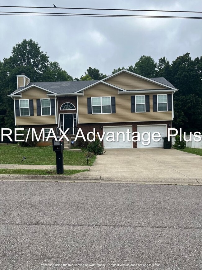 property at 112 Boone Trce
