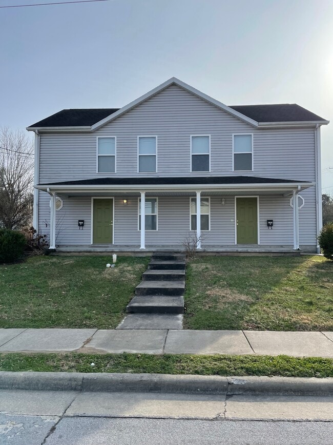 615 E Park St, Unit 615 East Park St