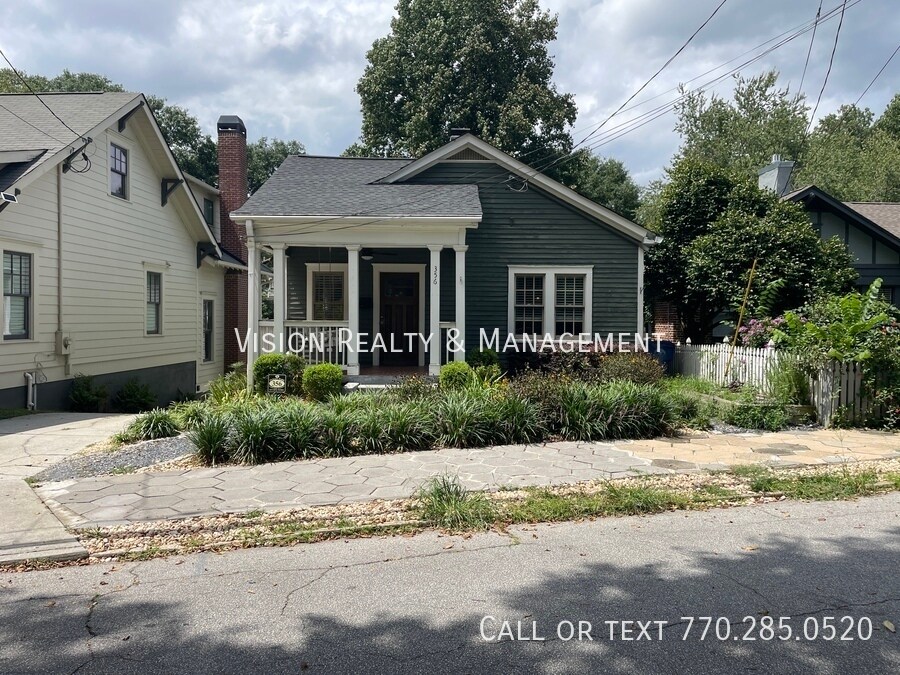 356 Sinclair Ave NE in Atlanta, GA - Foto de edificio