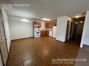 403 E Asher Ct in Rogers, AR - Building Photo - Building Photo