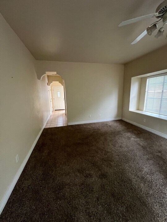 597 Faith's Way in Flagstaff, AZ - Building Photo