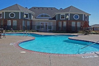 Sunset Pointe Apartments in Fort Worth, TX - Building Photo - Building Photo