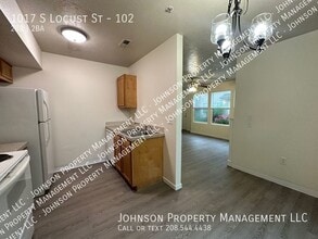 1017 S Locust St in Nampa, ID - Building Photo - Building Photo