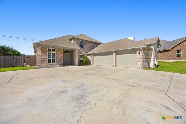 1553 Justice Dr
