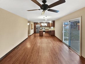 2343 Salem Ave in Grove City, OH - Building Photo - Building Photo