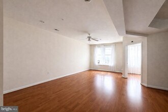 4495 Beacon Grove Cir in Fairfax, VA - Building Photo - Building Photo