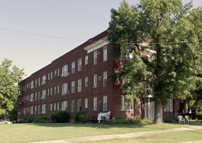 Georgian Terrace Apartments in Muskogee, OK - Building Photo