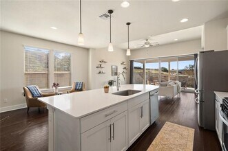 5414 Traviston Dr in Austin, TX - Building Photo - Building Photo