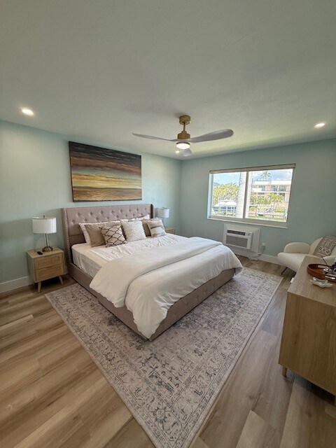 1550 Gulf Shore Blvd N, Unit Lago Mar in Naples, FL - Foto de edificio - Building Photo