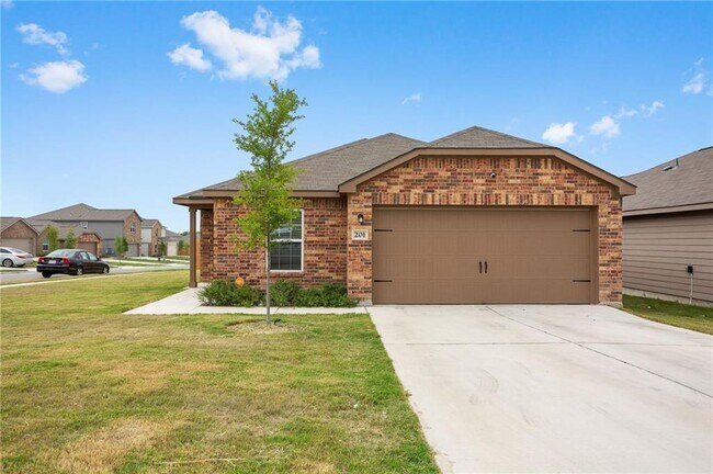 201 Cres Park Dr in Jarrell, TX - Building Photo - Building Photo