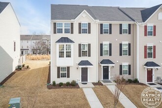 8608 Red Canyon Way in Raleigh, NC - Building Photo - Building Photo