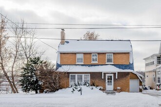 301 W Wisconsin Ave in Kaukauna, WI - Building Photo - Building Photo