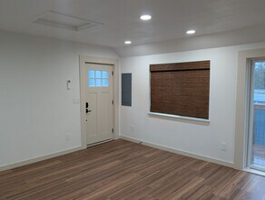 16766 Blodgett Rd in Mount Vernon, WA - Building Photo - Building Photo