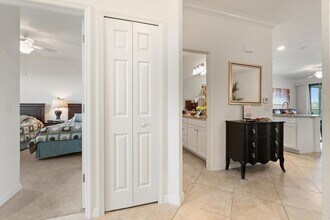 16904 Vardon Ter, Unit 301 in Bradenton, FL - Building Photo - Building Photo