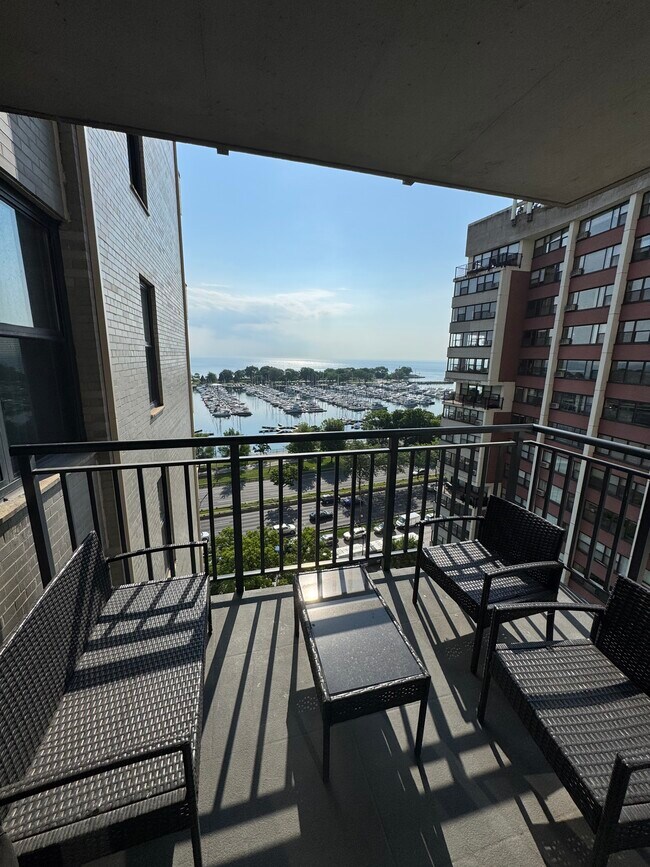 3430 N Lake Shore Dr in Chicago, IL - Building Photo - Building Photo