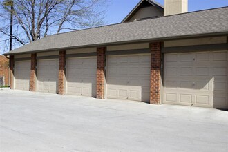 Aspen Lofts/West in Omaha, NE - Building Photo - Building Photo