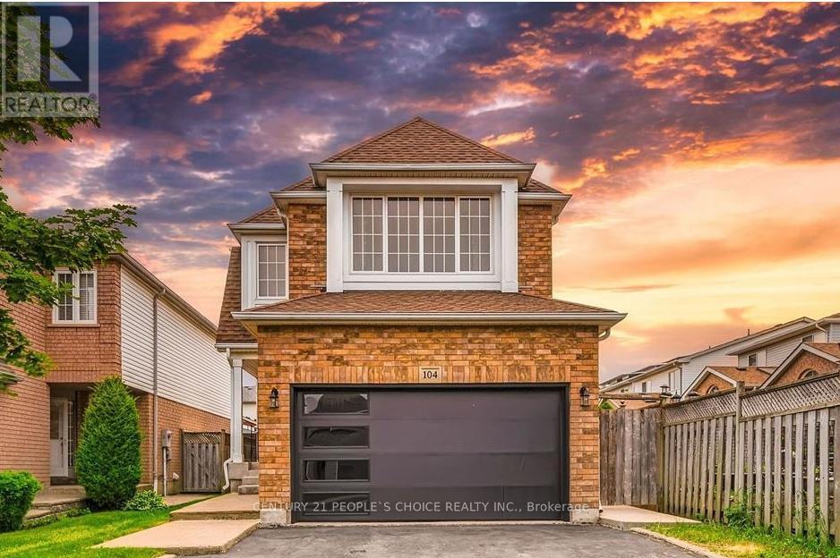 104 Larkspur Rd in Brampton, ON - Building Photo