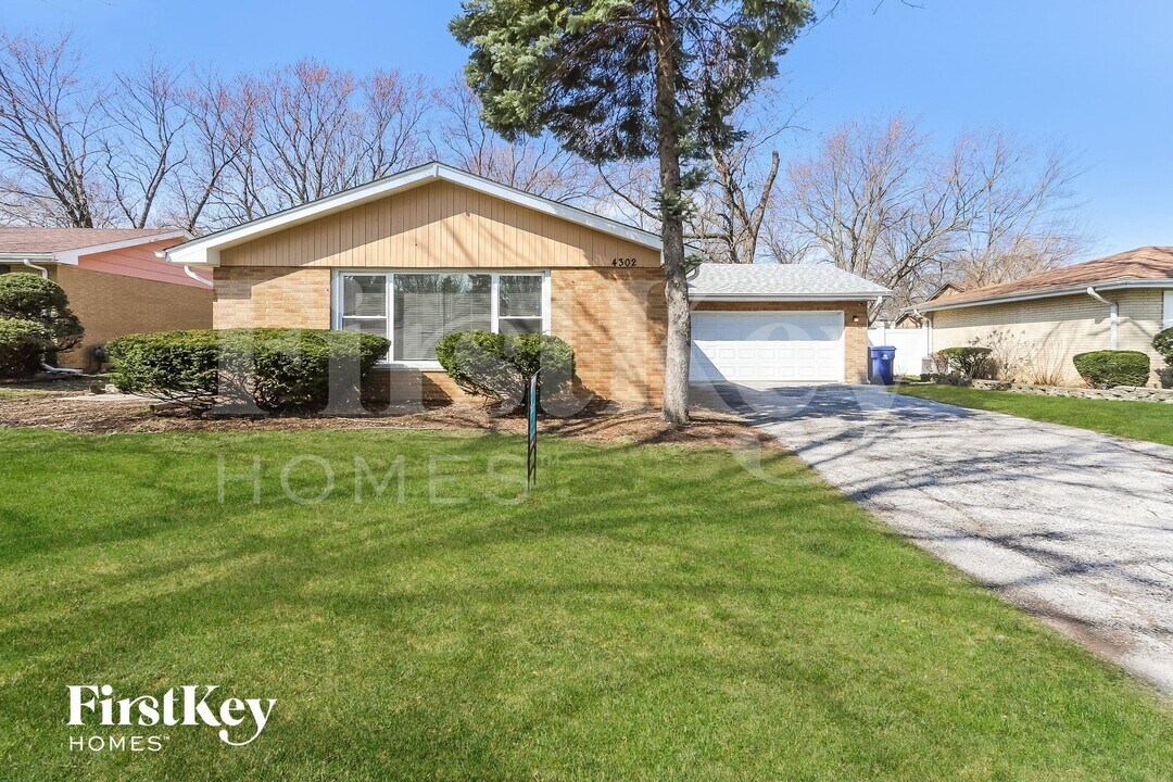 4302 Applewood Ln in Matteson, IL - Building Photo