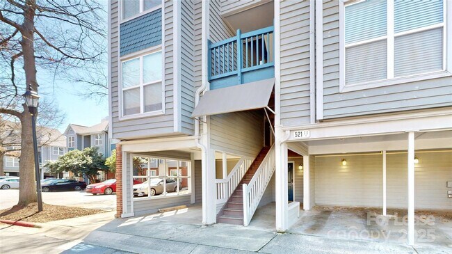 521 N Graham St in Charlotte, NC - Building Photo - Building Photo