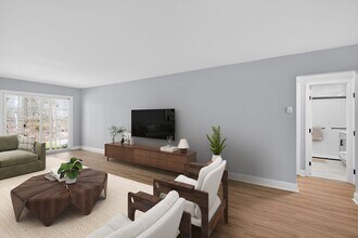 Eagle Rock Apartments at Woodbury in Woodbury, NY - Building Photo - Building Photo