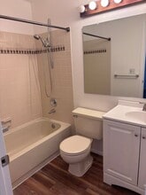 4240 Folker St in Anchorage, AK - Building Photo - Building Photo