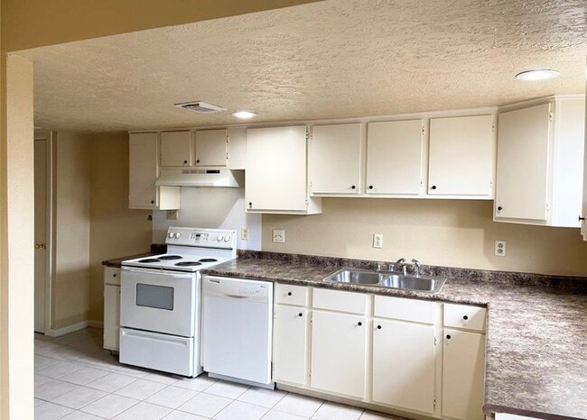 property at 4211 Benard Ct