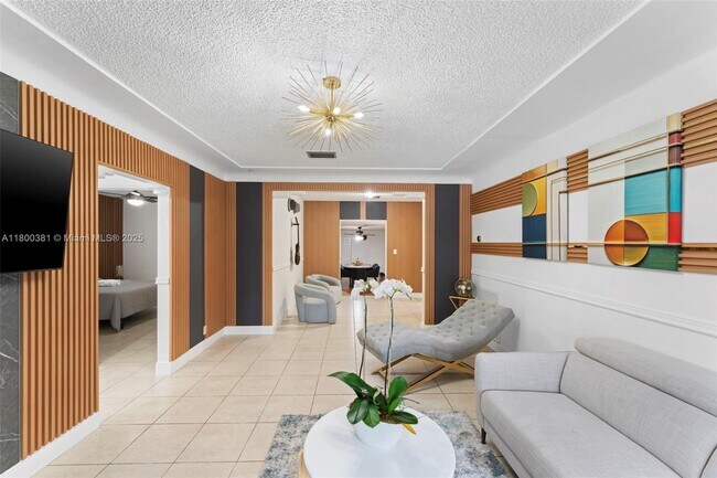 2238 SW 24th Ter in Miami, FL - Building Photo - Building Photo