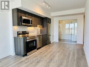 1010 Sandy Beach Rd in Pickering, ON - Building Photo - Building Photo