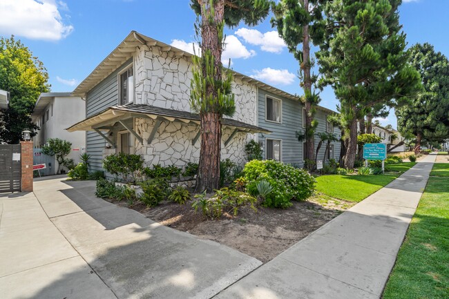 20710 Anza Ave. in Torrance, CA - Building Photo - Building Photo