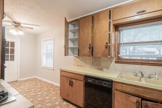 1553 E 53rd St N in Tulsa, OK - Building Photo - Building Photo