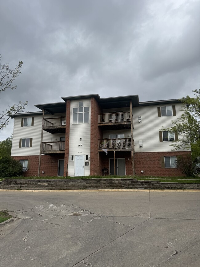 137 S Scott Blvd, Unit 137 in Iowa City, IA - Building Photo - Building Photo