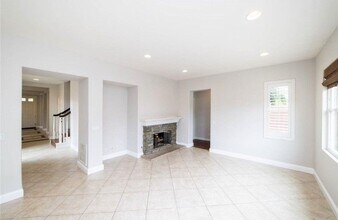 17 Plum St in Mission Viejo, CA - Building Photo - Building Photo
