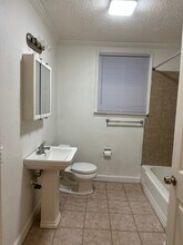 5017 Oak Dr in Marrero, LA - Building Photo - Building Photo