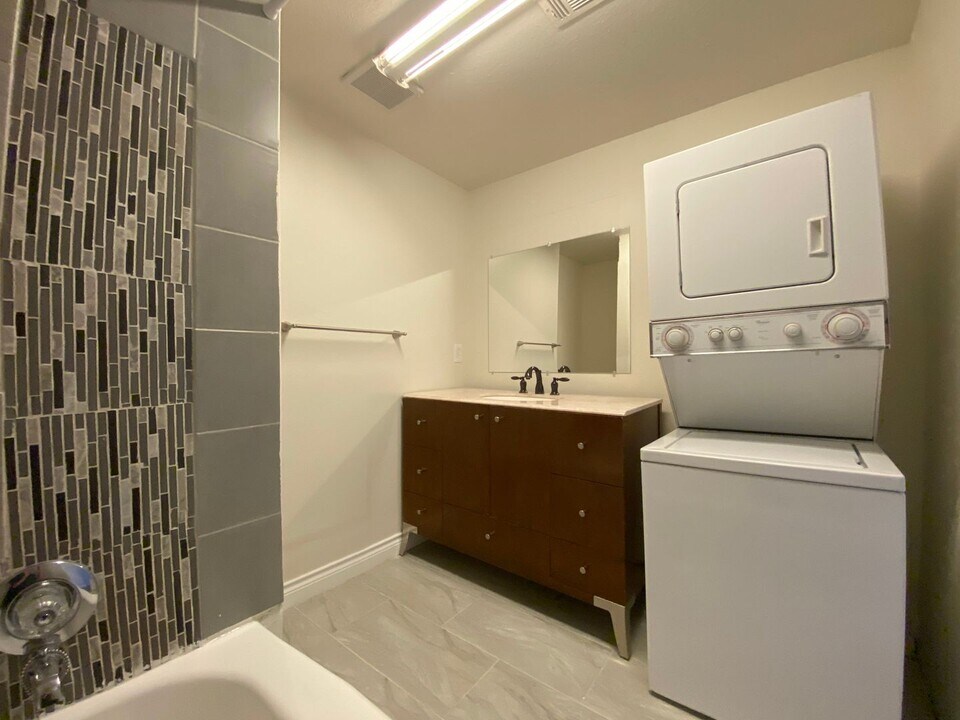 2107 3rd Ave in Longmont, CO - Building Photo