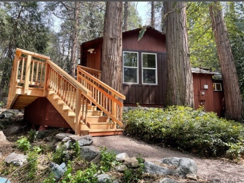 39861 Fern Ln in Forest Falls, CA - Building Photo