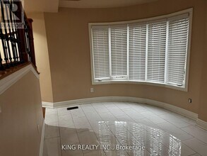 967 Beechwood Ave in Mississauga, ON - Building Photo - Building Photo