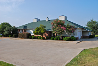 Fox Hollow Townhomes in Weatherford, TX - Building Photo - Building Photo