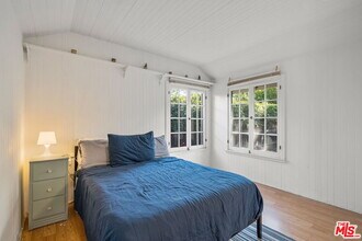 1612 N Genesee Ave in Los Angeles, CA - Building Photo - Building Photo