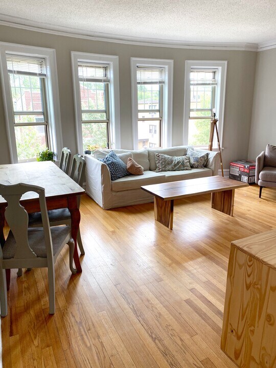 318 Sherman Ave in Evanston, IL - Building Photo