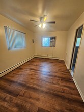 2525 E Maple Rd-Unit -7 in Birmingham, MI - Building Photo - Building Photo